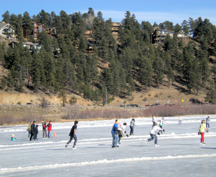 evergreen-lake-skating