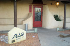 petes-exterior