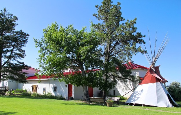 Museum of the Fur Trade - Exterior